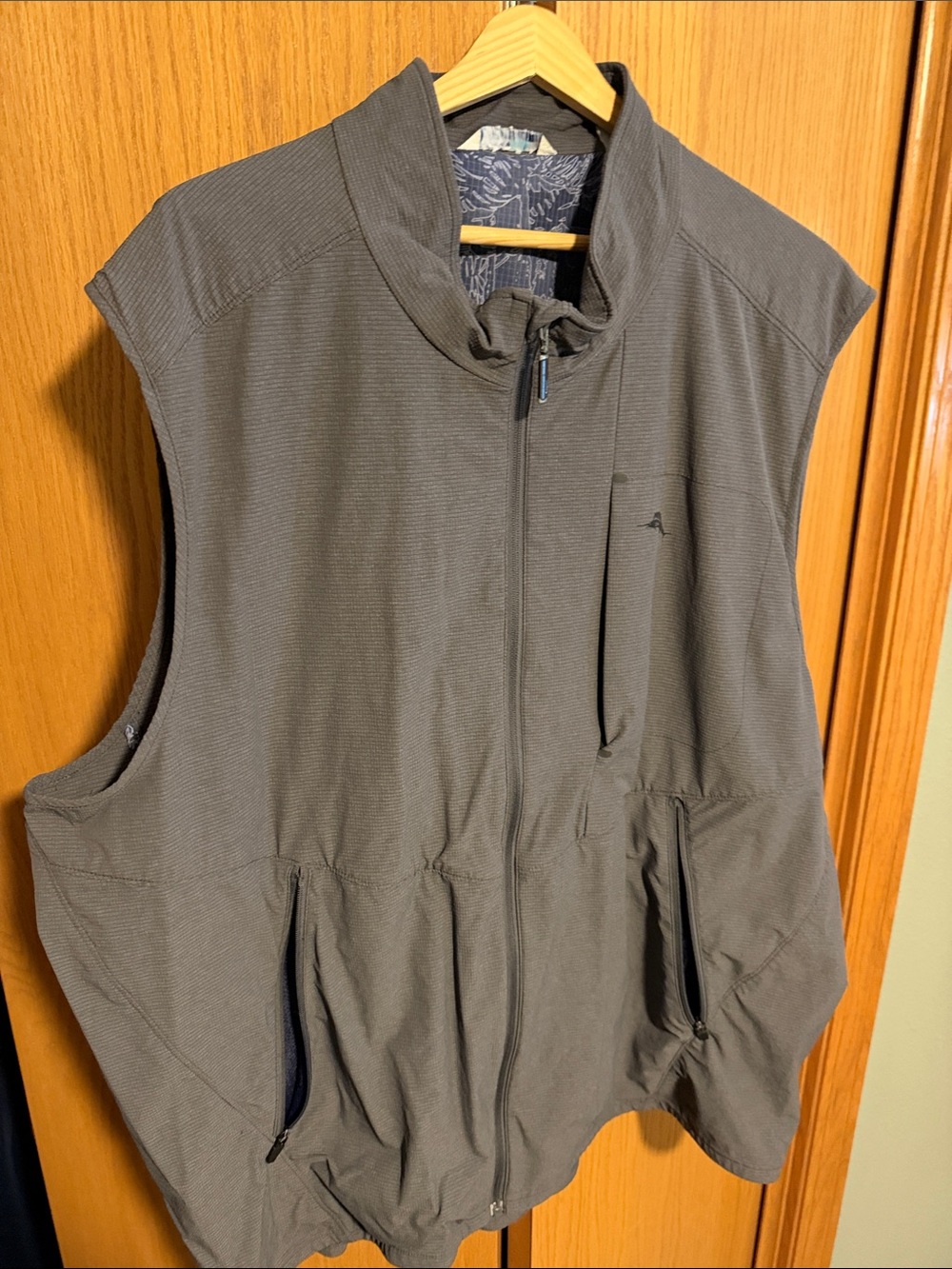 Tommy Bahama Men's Charcoal Gray Zip-Front Utility Vest